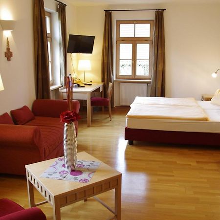 Klostergasthof Hotel Münnerstadt Eksteriør billede