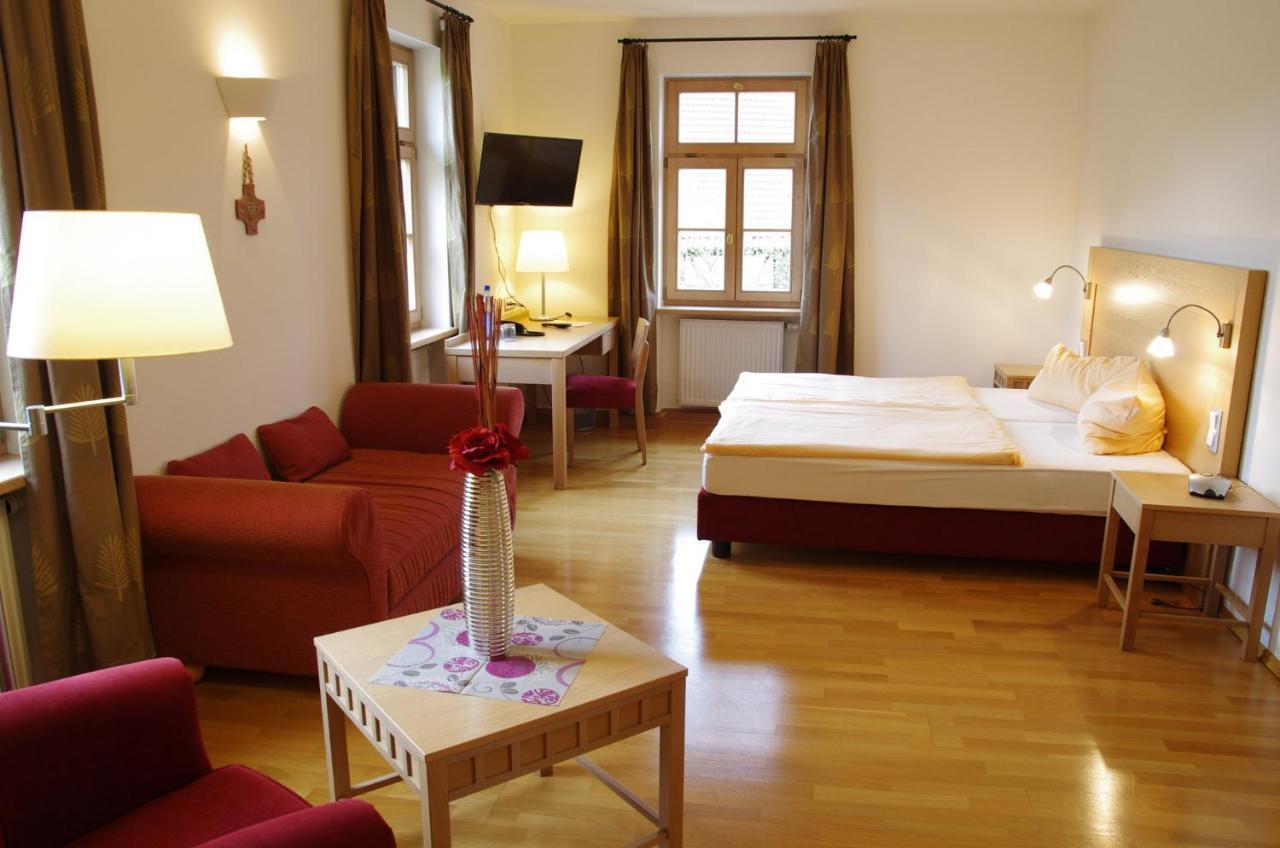 Klostergasthof Hotel Münnerstadt Eksteriør billede