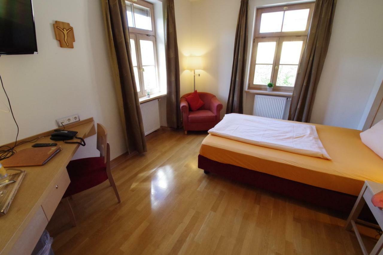 Klostergasthof Hotel Münnerstadt Eksteriør billede